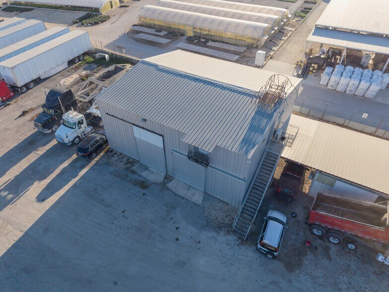 7765 Fm 482, New Braunfels, TX à louer - Photo de l’immeuble – Image 3 sur 14