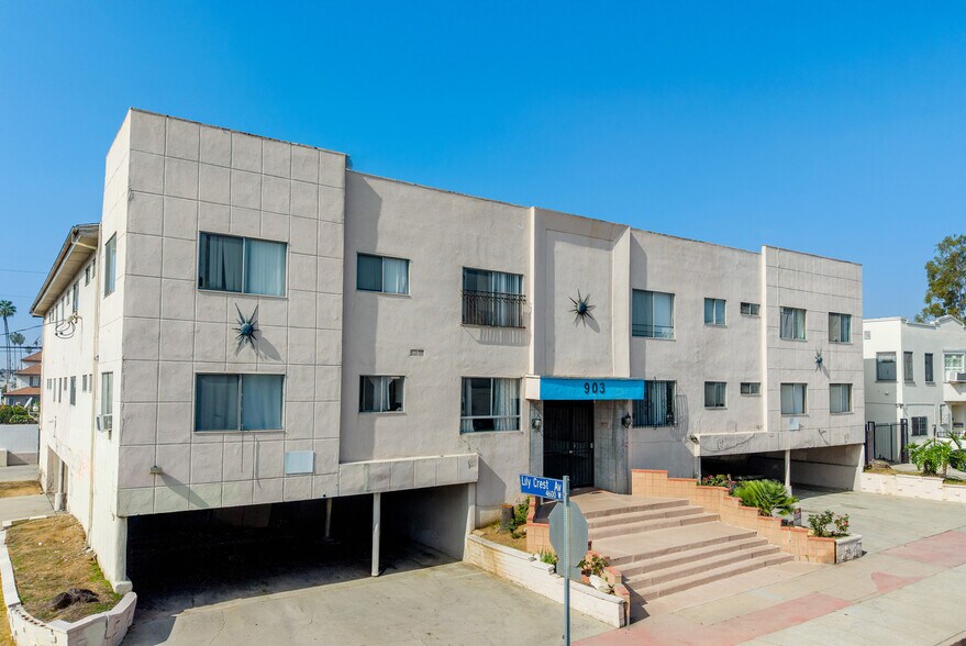 903 N Heliotrope Dr, Los Angeles, CA à vendre - Photo de l’immeuble – Image 2 sur 14