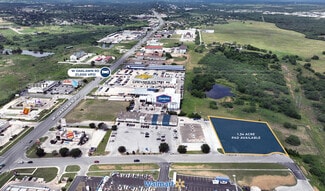 Plus de détails pour 2087 W Oaklawn Rd, Pleasanton, TX - Local commercial à louer