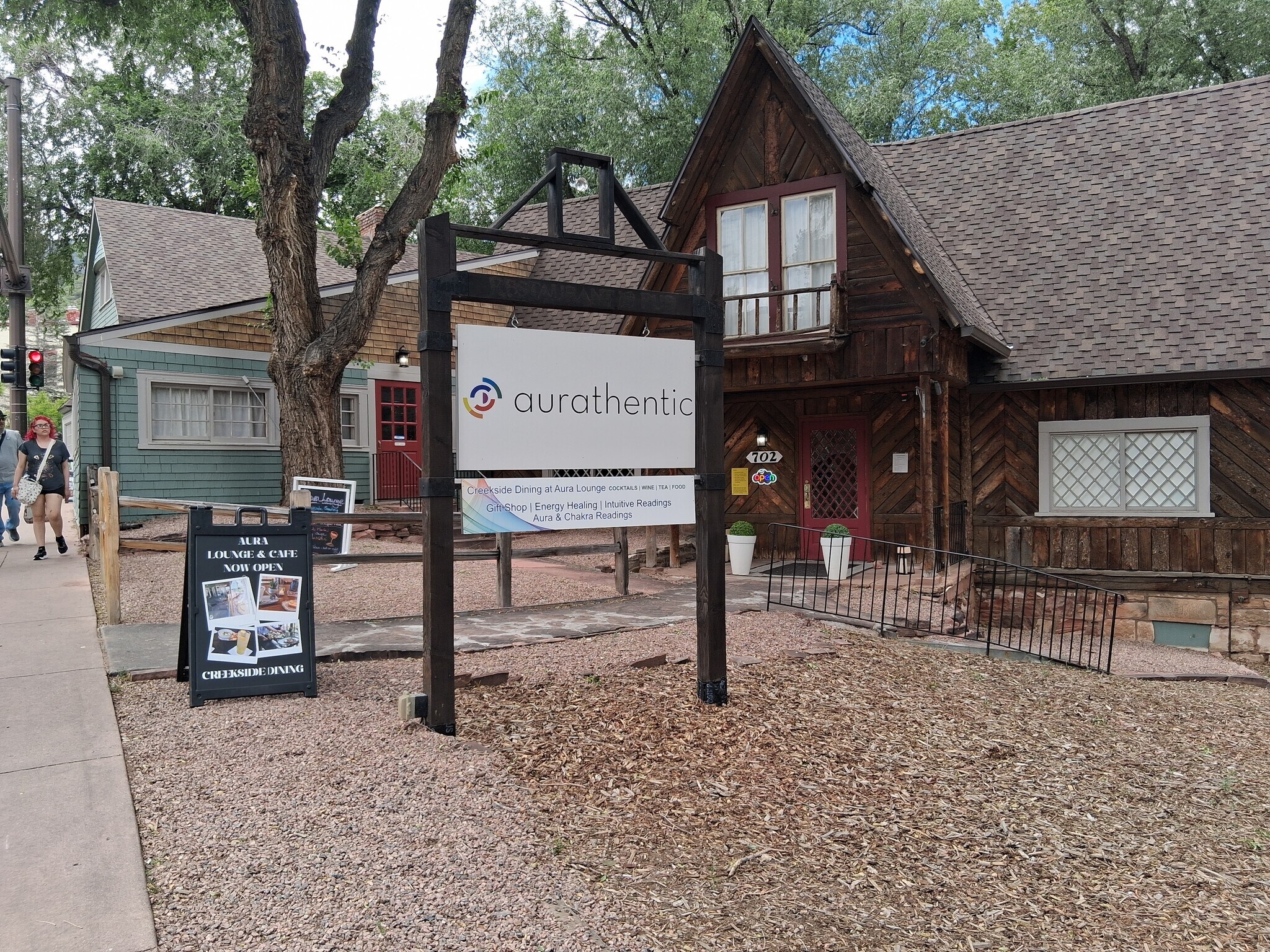 702 Manitou Ave, Manitou Springs, CO à vendre Photo de l’immeuble– Image 1 sur 2