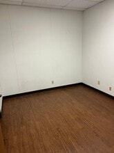 705 N Greenville Ave, Allen, TX à louer Photo intérieure– Image 2 sur 4