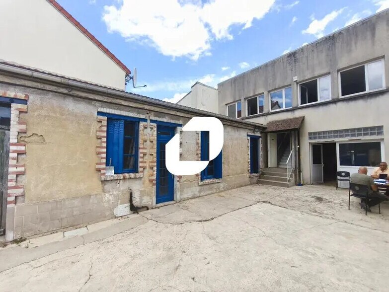 Bureau dans Champigny-sur-Marne à louer - Photo de l’immeuble – Image 1 sur 7