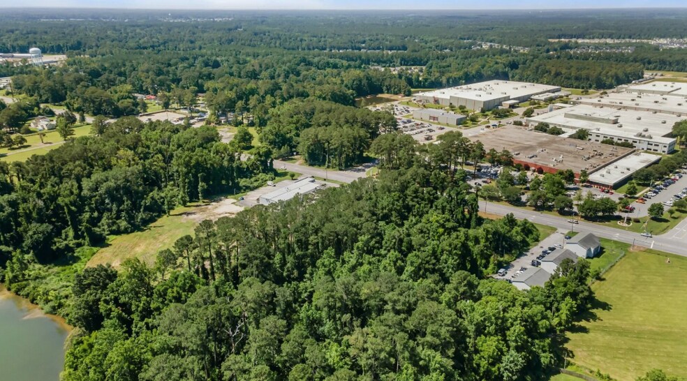 3660 Neuse Blvd, New Bern, NC à vendre - Photo de l’immeuble – Image 3 sur 6