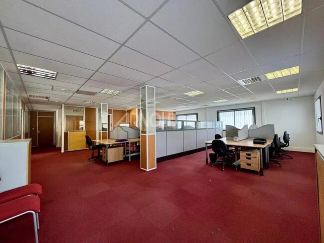 Plus de détails pour Bureau à vendre