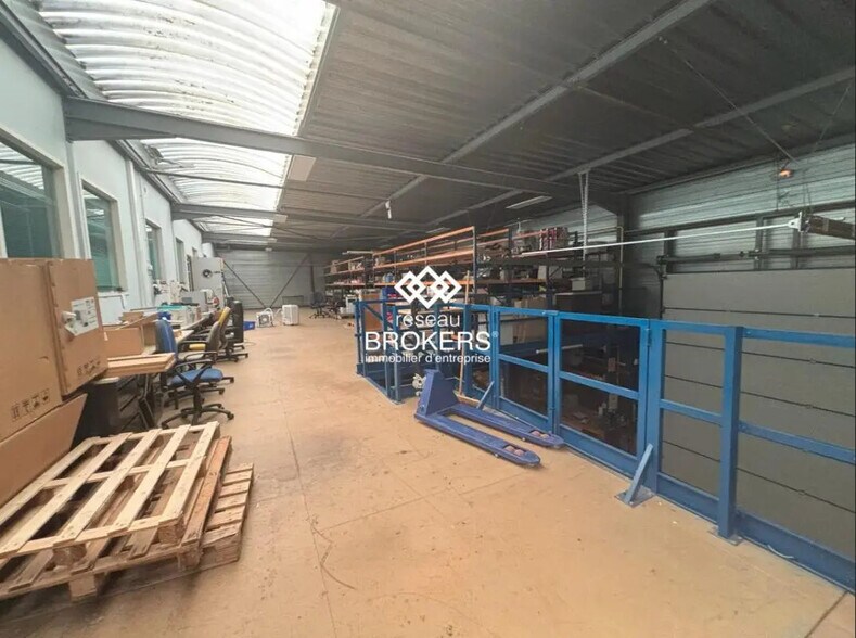 Industriel/Logistique dans Gonesse à vendre - Photo de l’immeuble – Image 3 sur 7