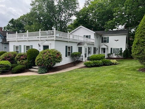 391 Main St, Bristol, CT à vendre - Photo principale – Image 1 sur 4