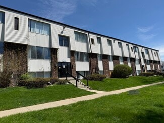 Plus de détails pour 831 Green Rd, Ypsilanti, MI - Logement à vendre