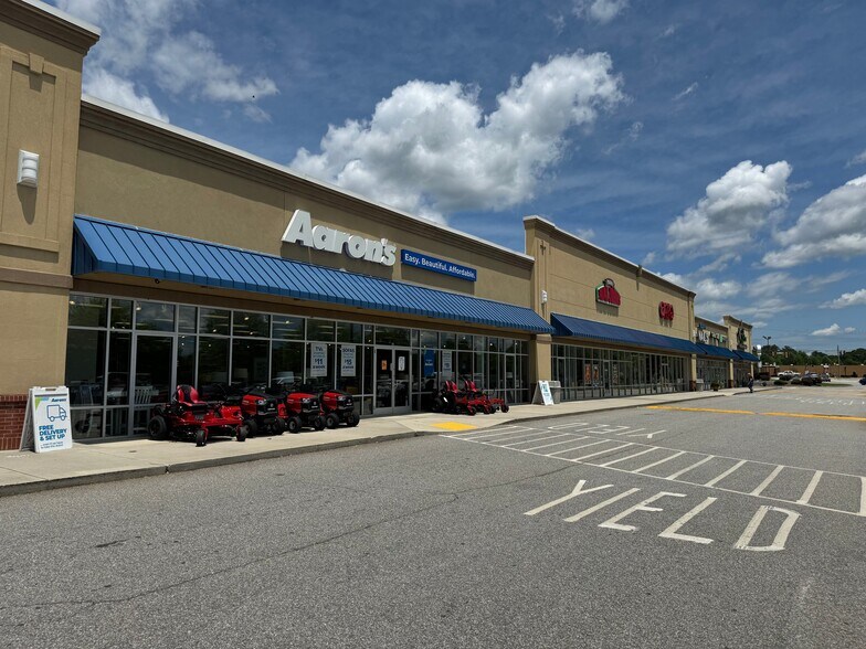 142 Walmart Way, Eastanollee, GA à louer - Photo de l’immeuble – Image 3 sur 4