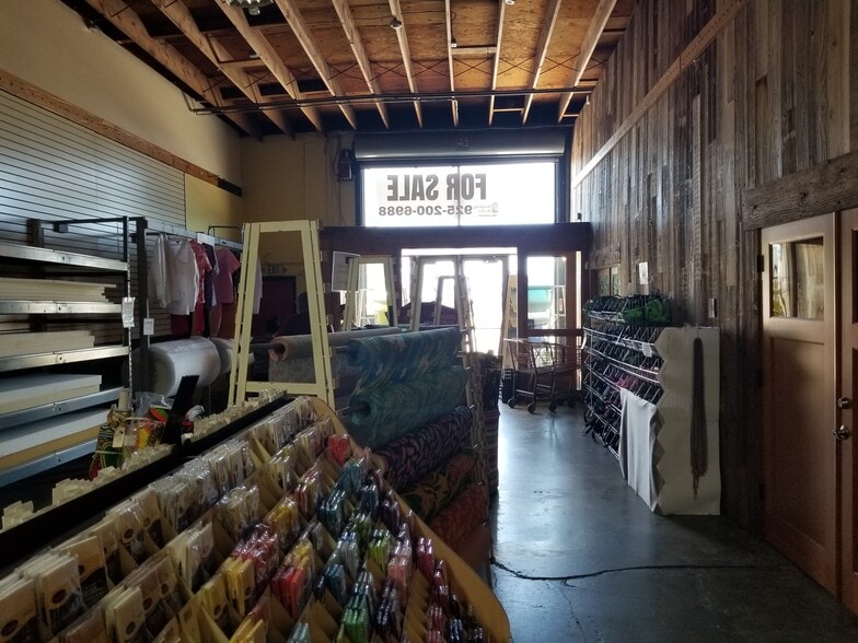 1807 Eastshore Hwy, Berkeley, CA à louer - Photo intérieure – Image 3 sur 17