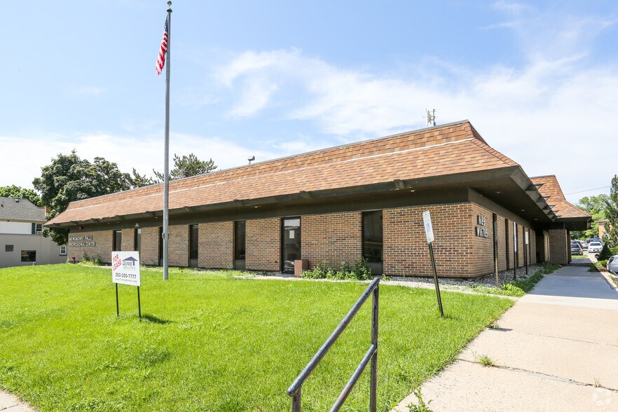 N89W16785 Appleton Ave, Menomonee Falls, WI à louer - Photo de l’immeuble – Image 3 sur 5