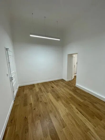 62 Rue François Ier, Paris à vendre - Photo de l’immeuble – Image 1 sur 1