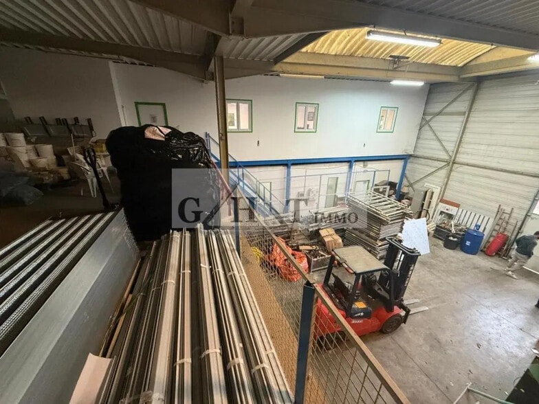 Bureau dans Claye-Souilly à louer - Photo intérieure – Image 2 sur 6