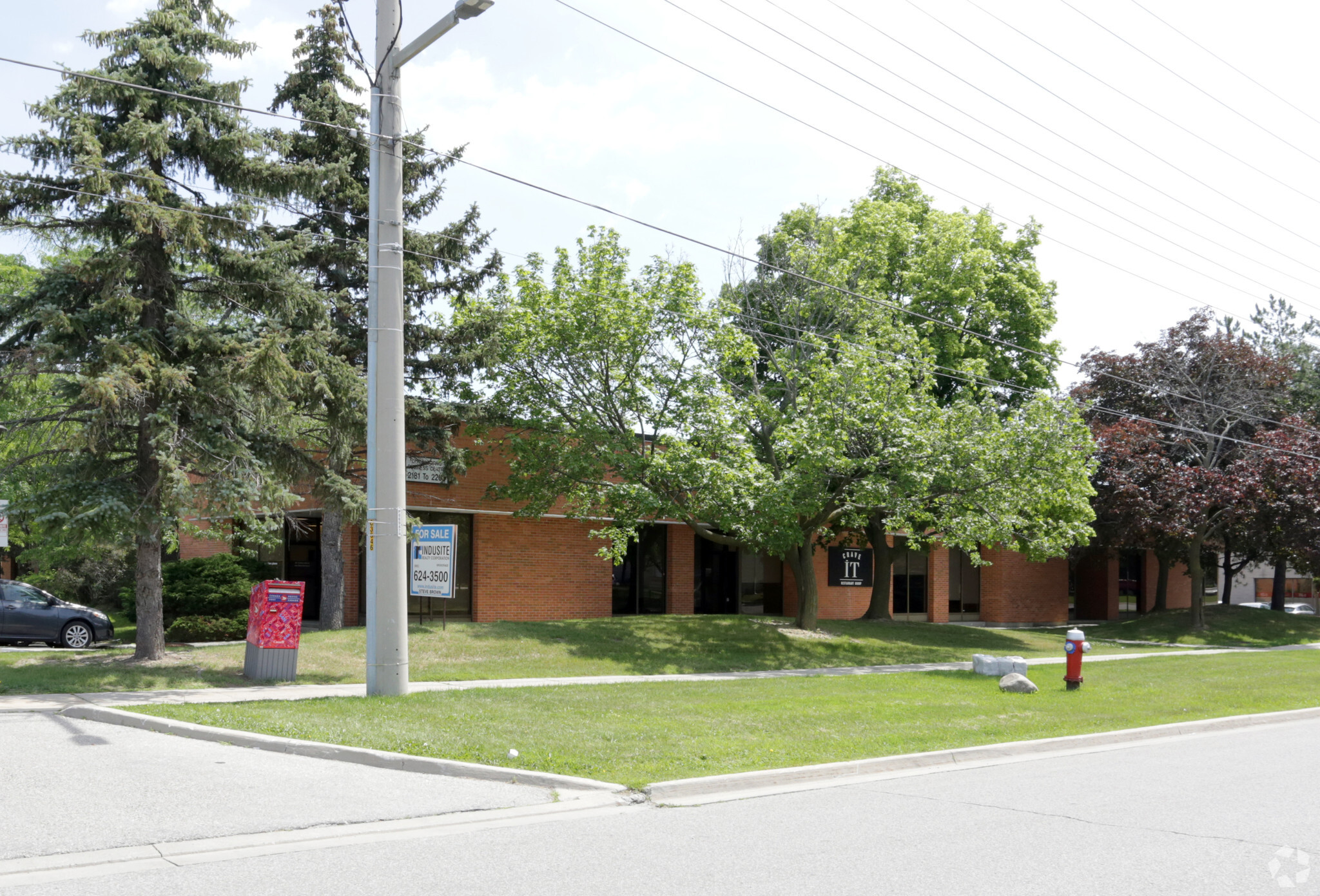 2181 Dunwin Dr, Mississauga, ON à vendre Photo principale– Image 1 sur 5