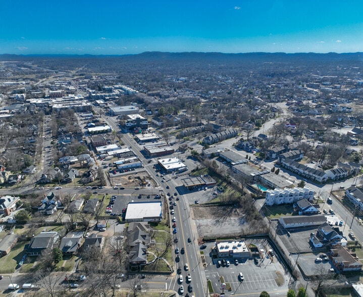 2015 8th Ave S, Nashville, TN à louer - Aérien – Image 3 sur 5