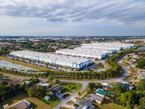 2290-2398 NW 119th St, Miami, FL à louer Aérien– Image 2 sur 3
