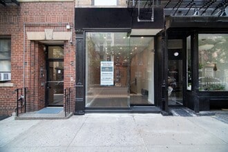 280 E 10th St, New York, NY à louer Photo de l’immeuble– Image 1 sur 6
