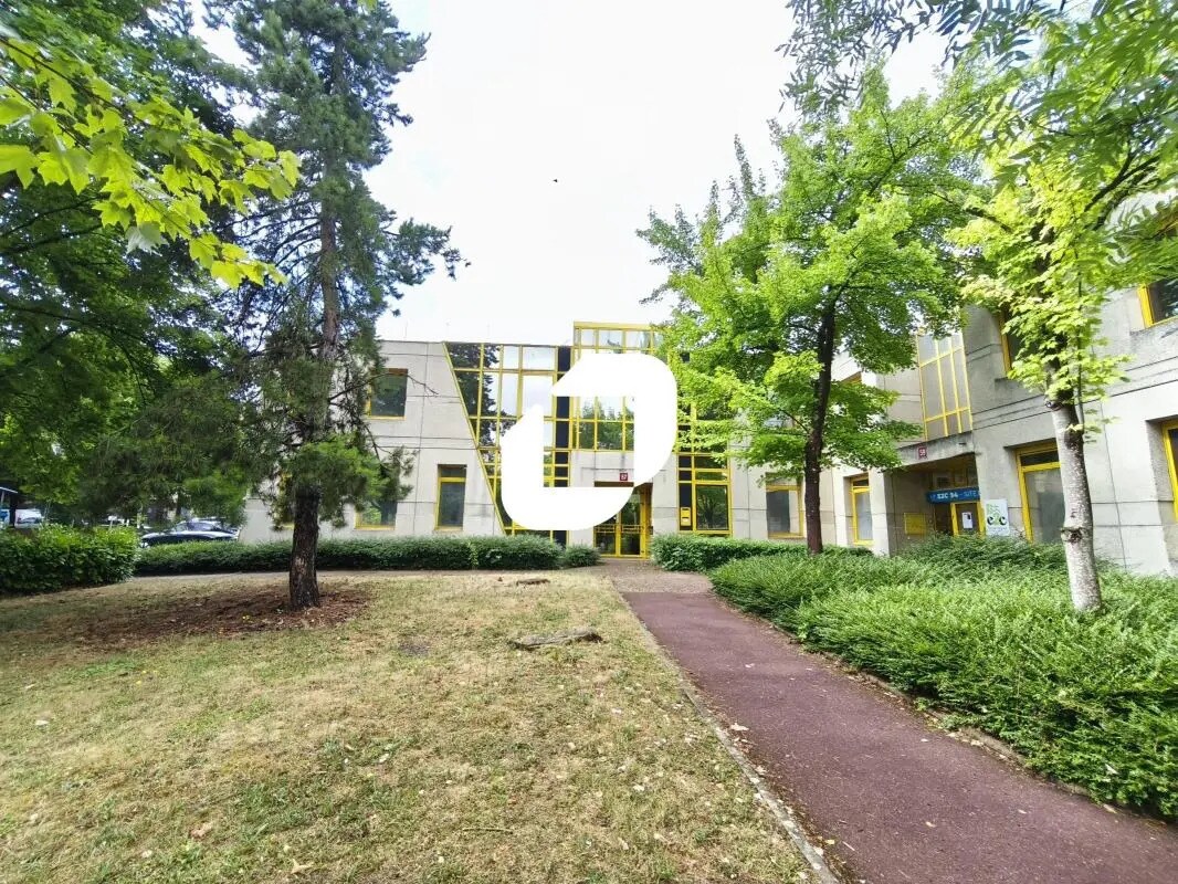 Bureau dans Créteil à louer Photo de l’immeuble– Image 1 sur 6