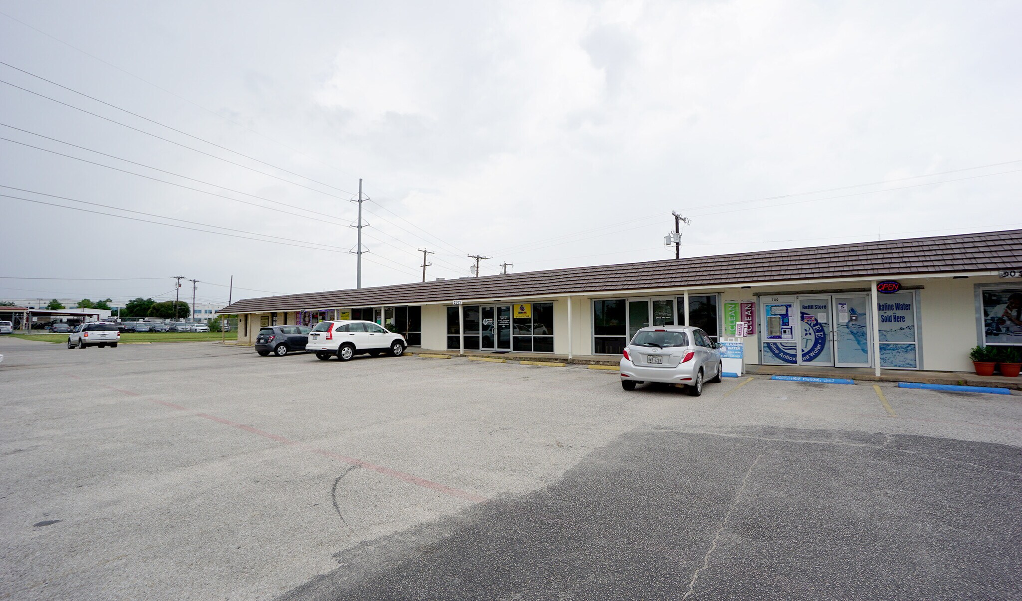 2021-2023 N Mays St, Round Rock, TX à louer Photo principale– Image 1 sur 6