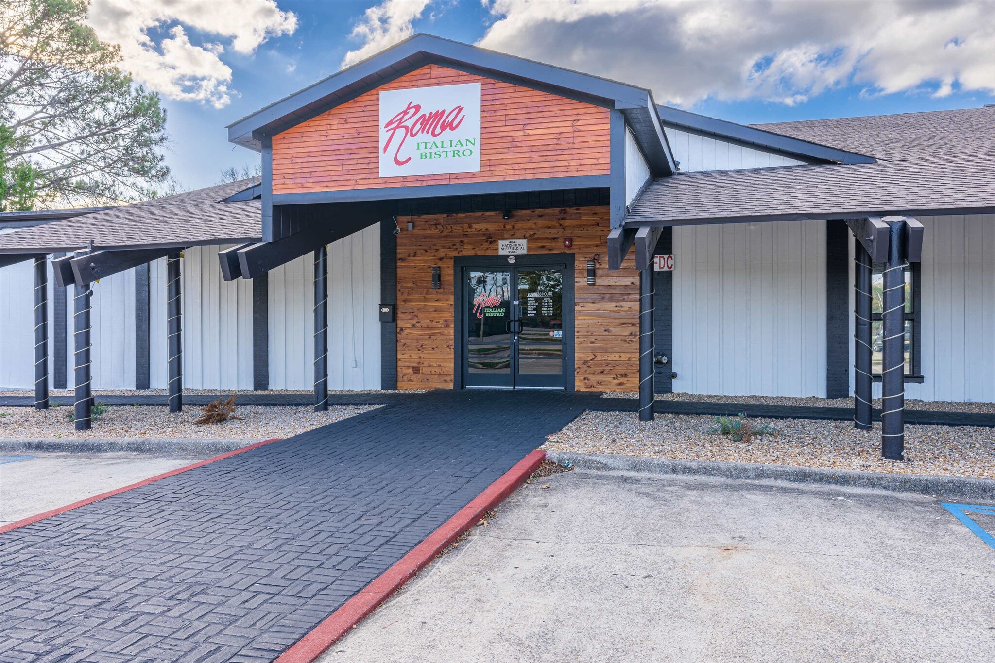 4840 Hatch Blvd, Muscle Shoals, AL à vendre Photo principale– Image 1 sur 58