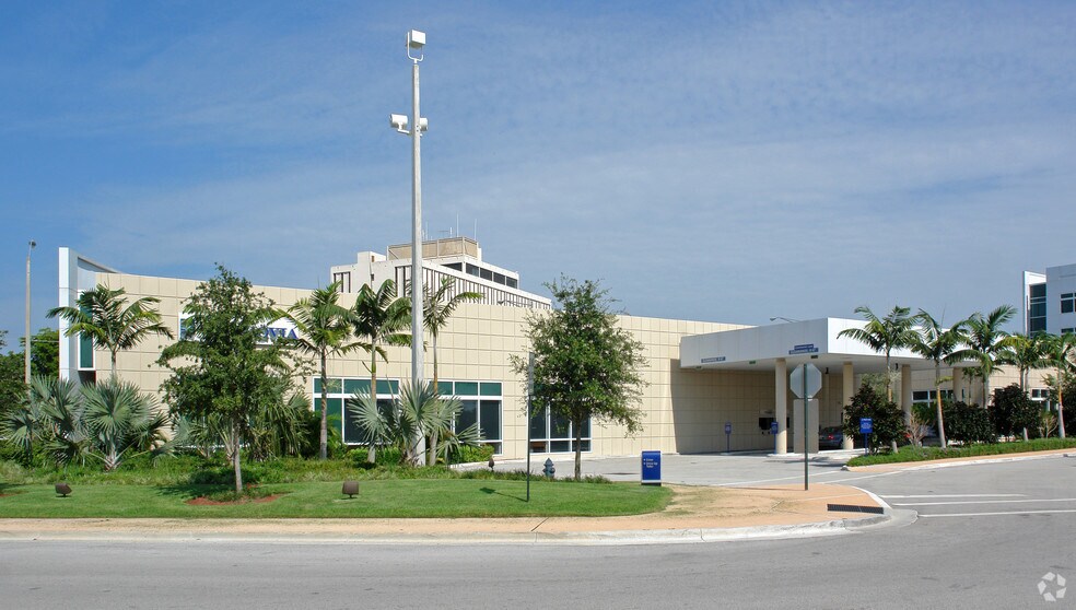 3201 N University Dr, Coral Springs, FL à vendre - Photo de l’immeuble – Image 2 sur 4