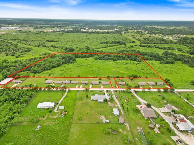 3227 Country Rd 2004, Corsicana, TX à vendre - Photo de l’immeuble – Image 2 sur 15