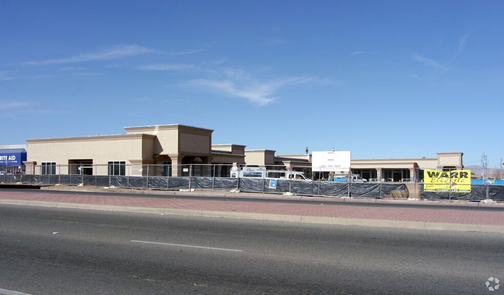 15550 Main St, Hesperia, CA à louer - Photo de l’immeuble – Image 3 sur 7