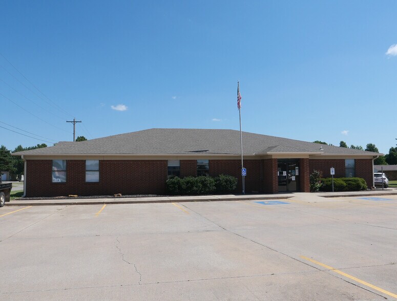 1001 Petree Rd, Anadarko, OK à vendre - Photo de l’immeuble – Image 2 sur 8