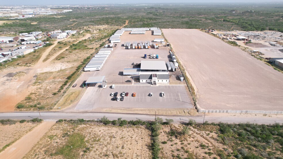 539 El Pico rd, Laredo, TX à vendre - Photo de l’immeuble – Image 2 sur 11