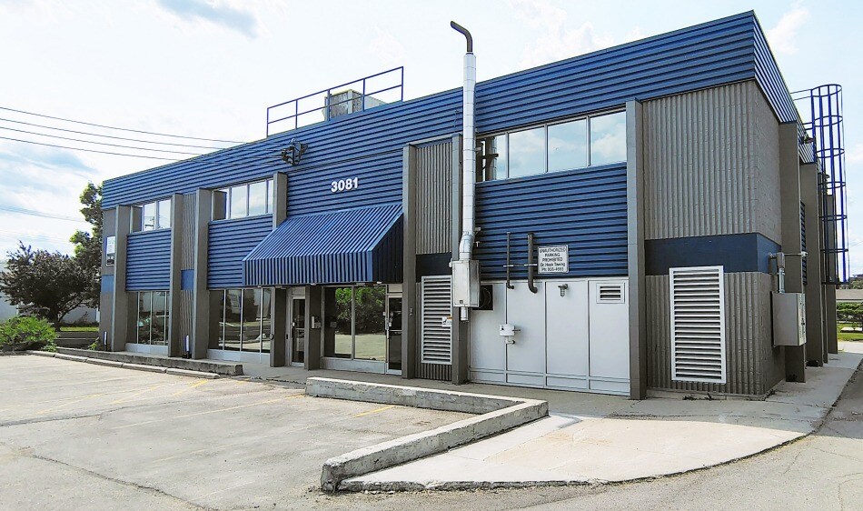3081 Ness Ave, Winnipeg, MB à louer - Photo principale – Image 1 sur 1