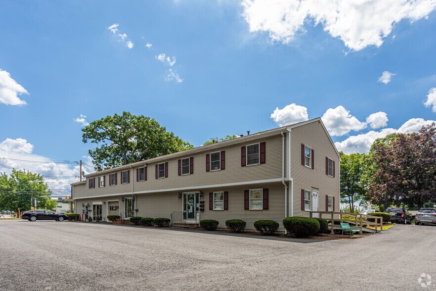 222 N Main St, Natick, MA à louer - Photo de l’immeuble – Image 3 sur 24