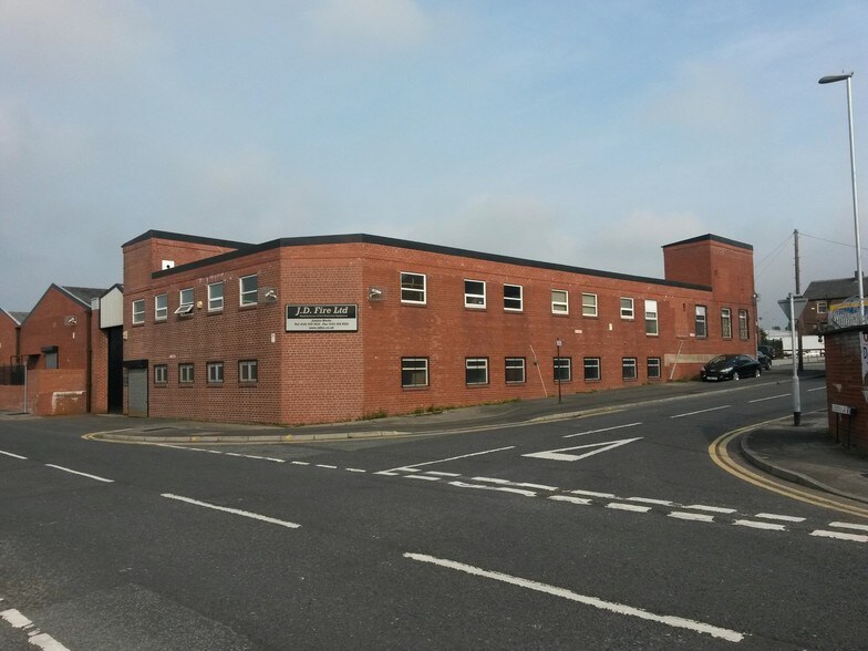 Russell St, Oldham à vendre - Photo principale – Image 1 sur 2