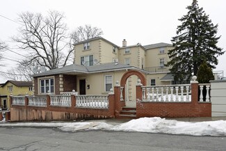 Plus de détails pour 69 Starbuck St, Staten Island, NY - Logement à vendre