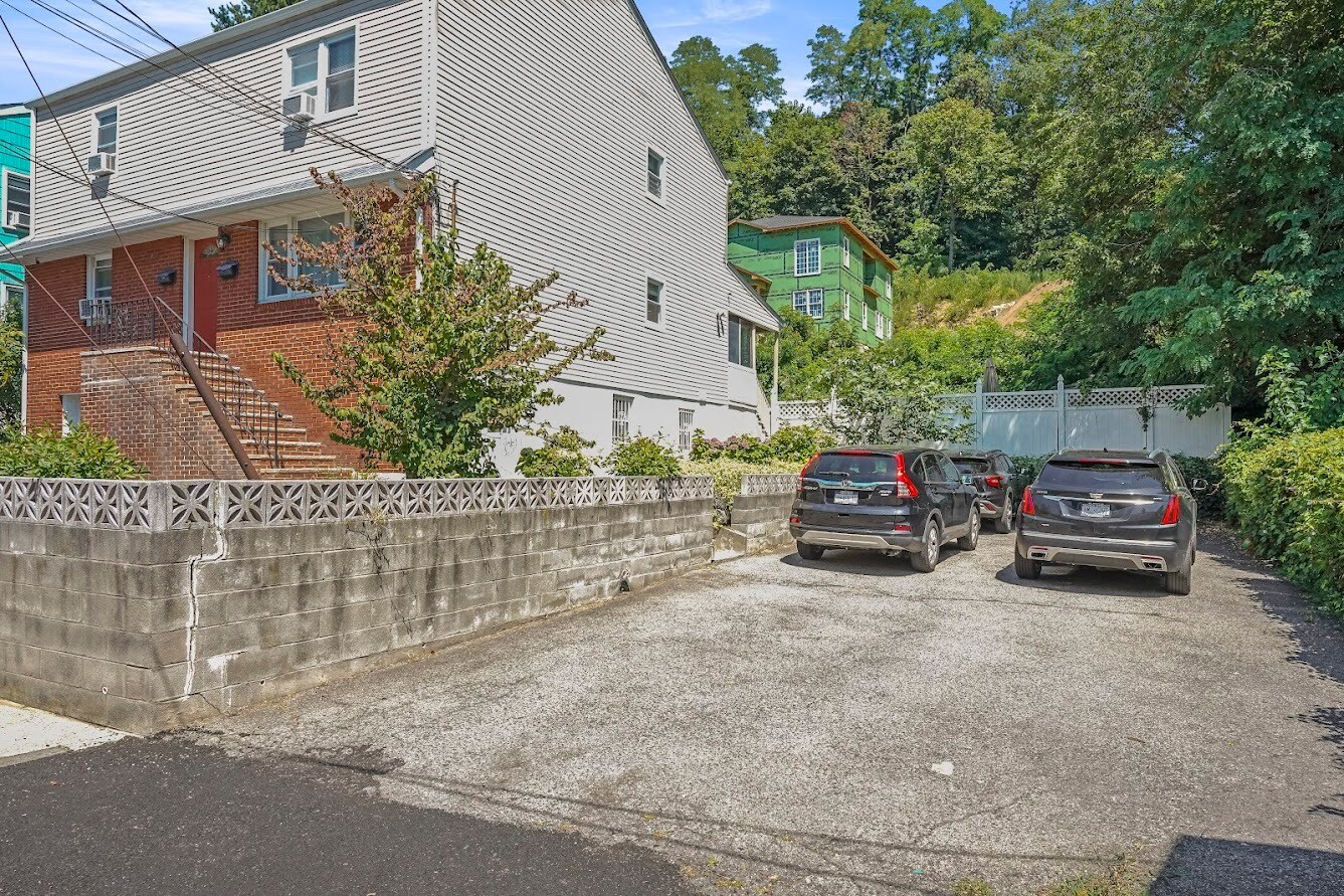 25 Montague St, Yonkers, NY à vendre Photo principale– Image 1 sur 24