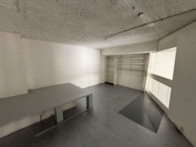 Local commercial dans Paris à vendre - Photo de l’immeuble – Image 2 sur 6