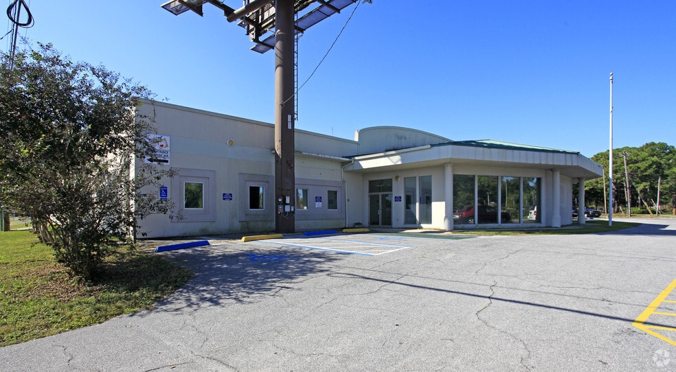 703 W 15th St, Panama City, FL à vendre - Photo principale – Image 1 sur 8