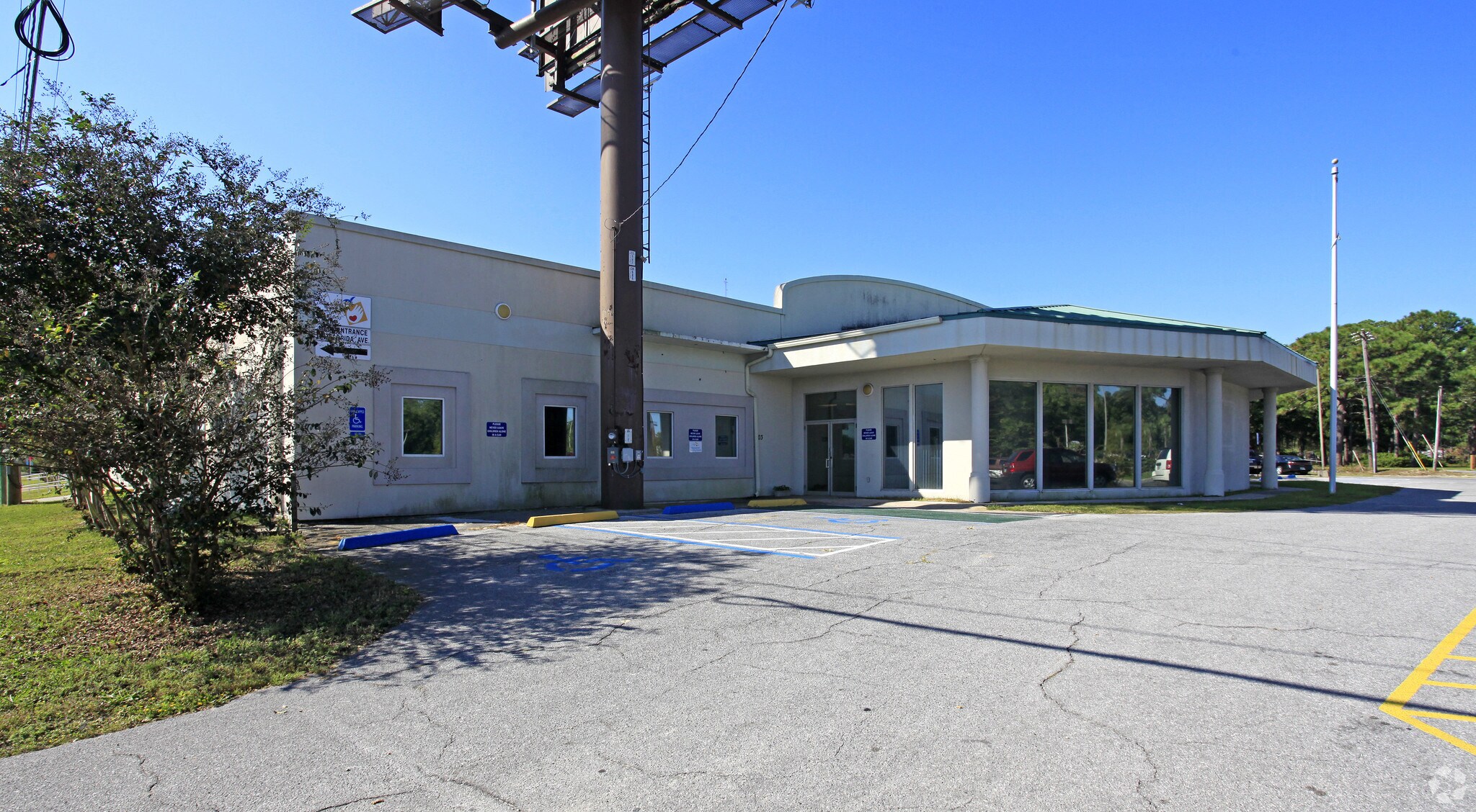 703 W 15th St, Panama City, FL à vendre Photo principale– Image 1 sur 9