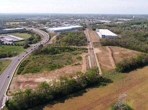 315 W Rutherford Blvd, Murfreesboro, TN à louer Photo intérieure– Image 2 sur 10