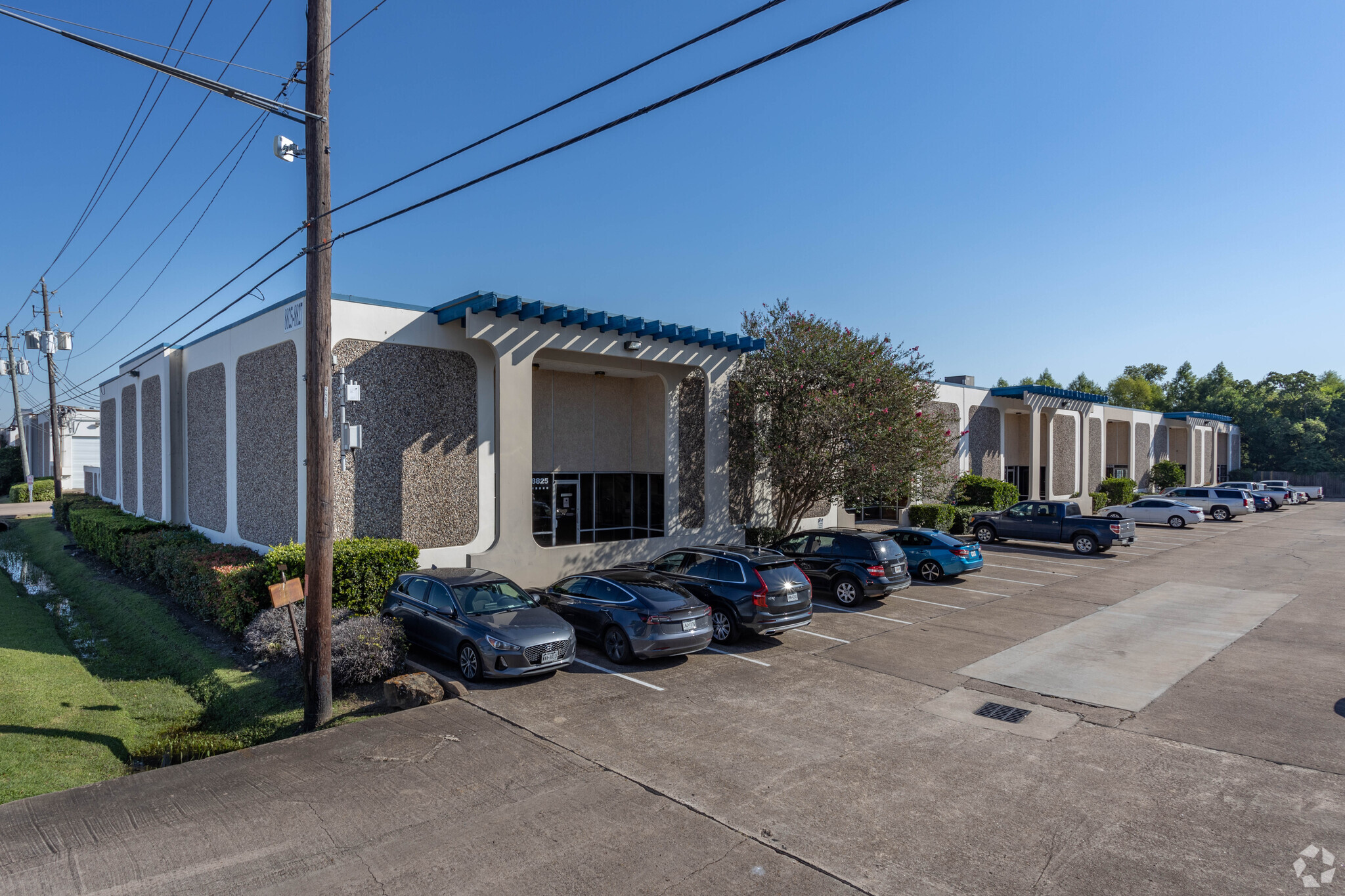8901-8923 Knight Rd, Houston, TX à louer Photo de l’immeuble– Image 1 sur 13