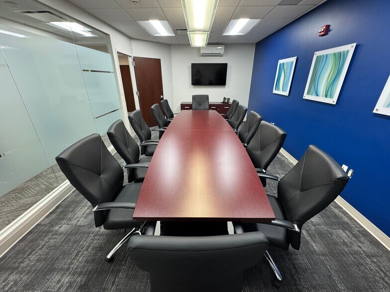 800 Westchester Ave, Rye Brook, NY à louer - Photo intérieure – Image 2 sur 16