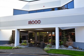 18000 72nd Ave S, Kent, WA à louer Photo de l’immeuble– Image 2 sur 6