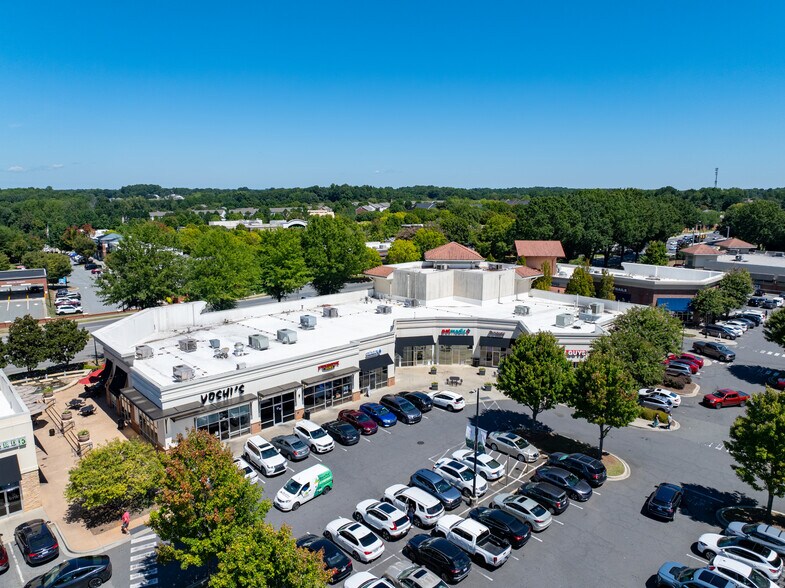 9810-9848 Gilead Rd, Huntersville, NC à louer - Aérien – Image 3 sur 11