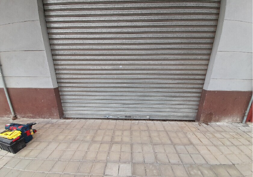 Local commercial dans CASTELLÓN DE LA PLANA à vendre - Photo de l’immeuble – Image 3 sur 10