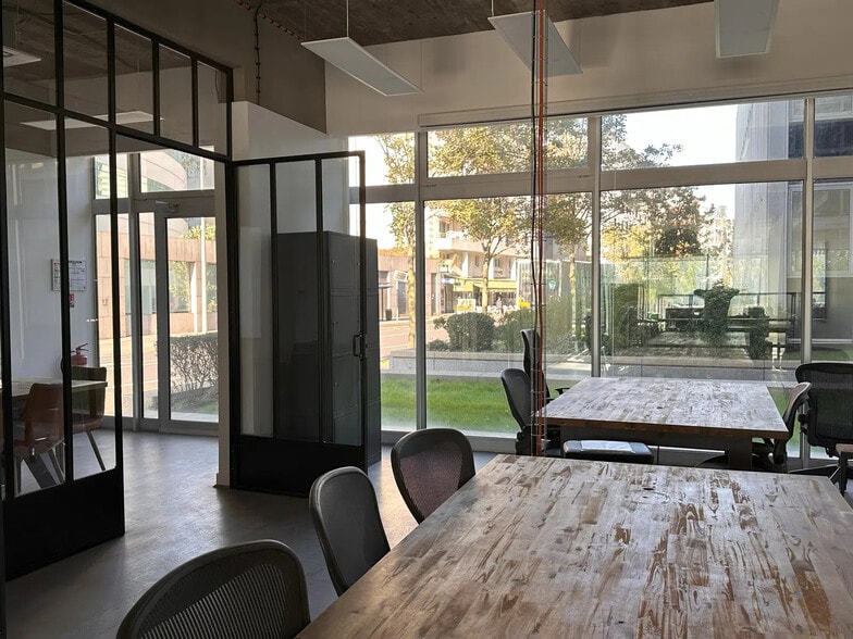 11 Quai Du Président Paul Doumer, Courbevoie à vendre - Photo de l’immeuble – Image 3 sur 8