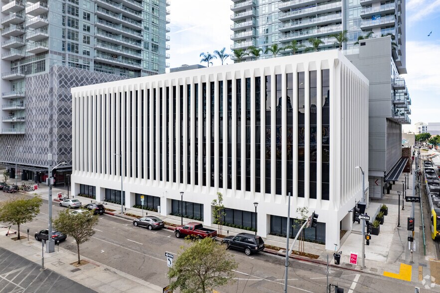 1212 S Flower St, Los Angeles, CA à louer - Photo de l’immeuble – Image 3 sur 5