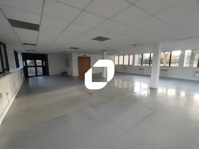 Plus de détails pour Bureau à louer