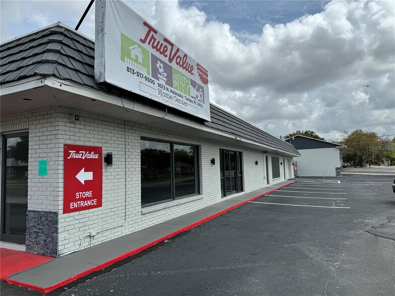 9501 N Nebraska Ave, Tampa, FL à vendre - Photo de l’immeuble – Image 3 sur 10