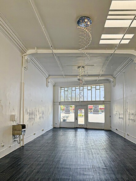 6395-6399 Telegraph Ave, Oakland, CA à louer - Photo intérieure – Image 3 sur 5