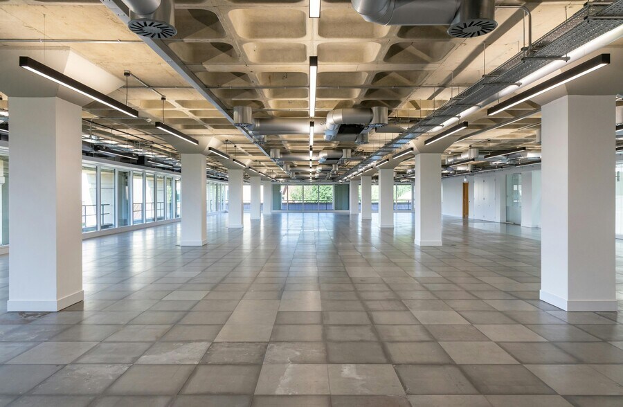 Breakspear Way, Hemel Hempstead à louer - Photo de l’immeuble – Image 3 sur 34