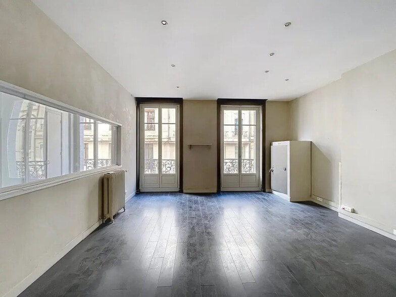 31 Rue Grenette, Lyon à louer - Photo de l’immeuble – Image 2 sur 8