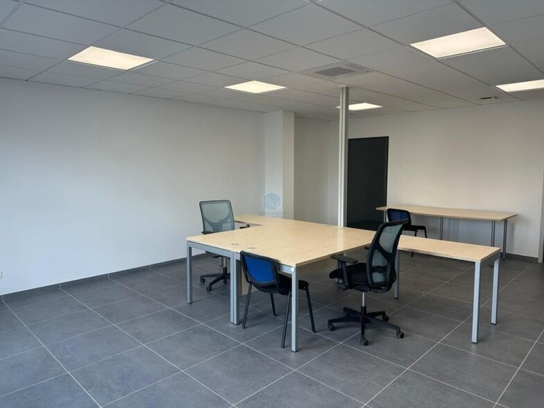 Bureau dans Saran à louer - Photo intérieure – Image 3 sur 5